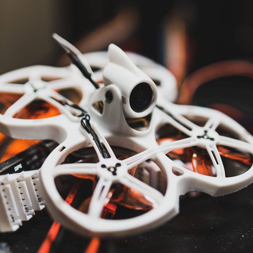 Emax tinyhawk ii 2 rtf fpvレースド - Drone Racing Charger のレビューと価格